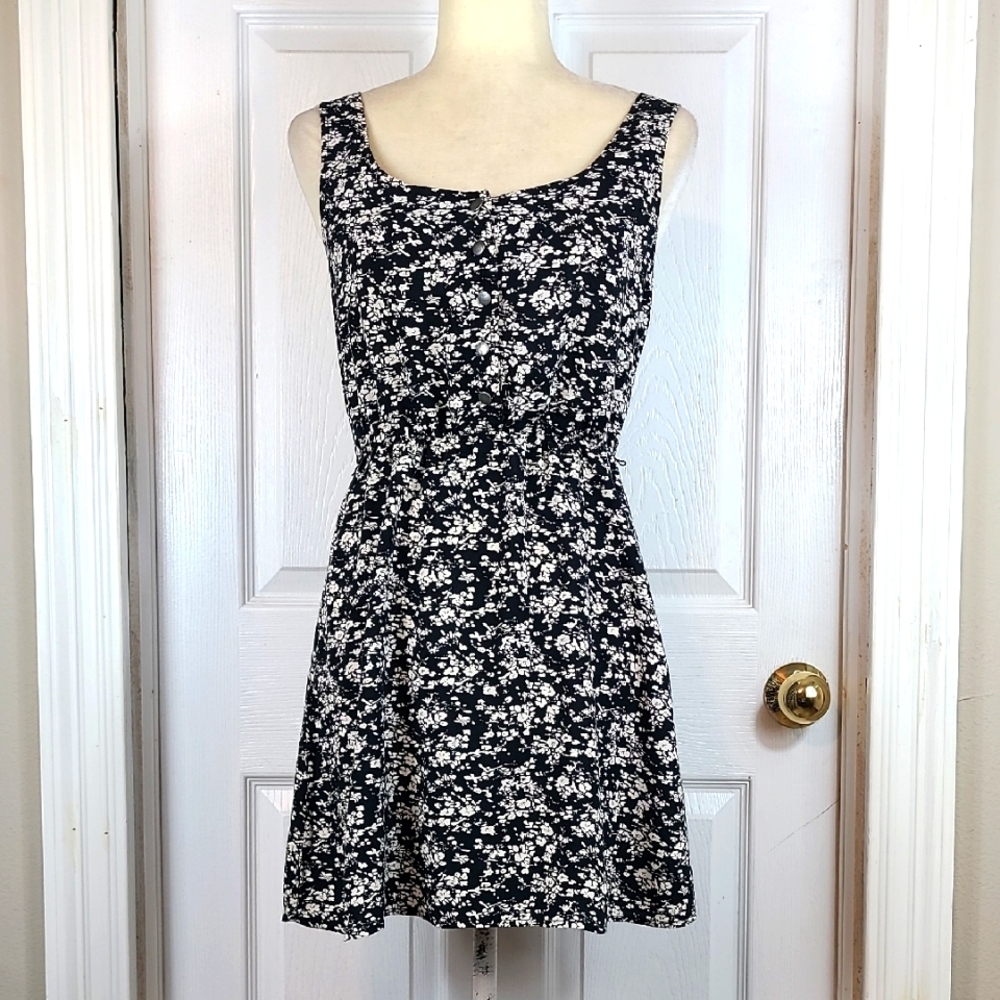 Forever 21 Cut Out Back Dress